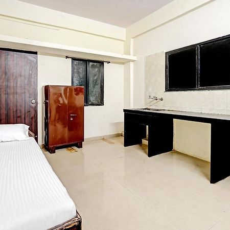Amba Executive An Apartment Hotel Mundhwa Bagian luar foto