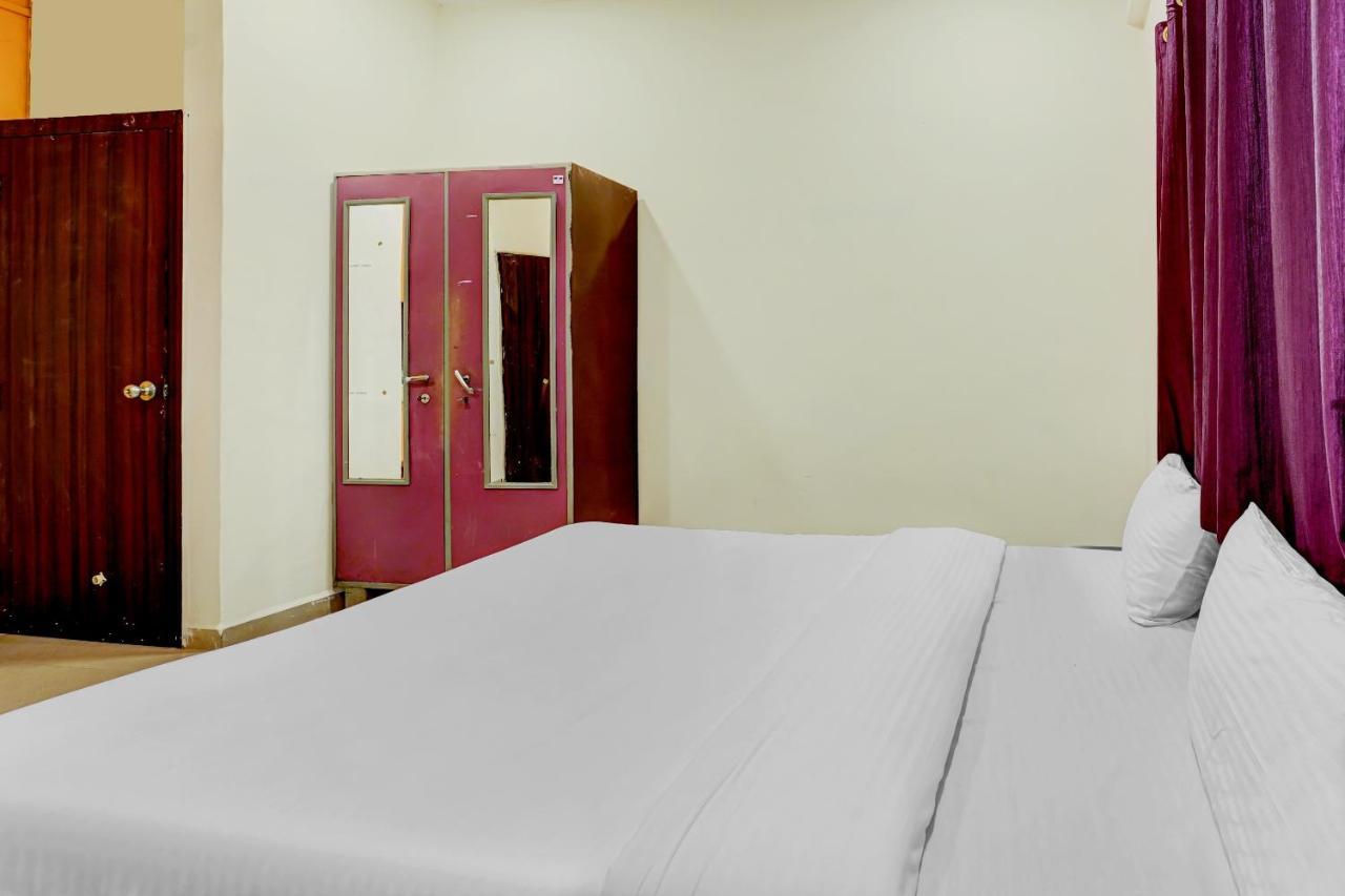 Amba Executive An Apartment Hotel Mundhwa Bagian luar foto