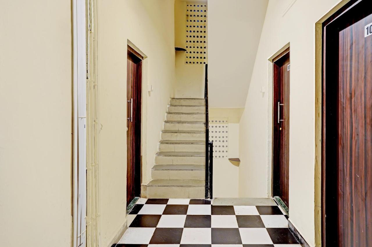 Amba Executive An Apartment Hotel Mundhwa Bagian luar foto