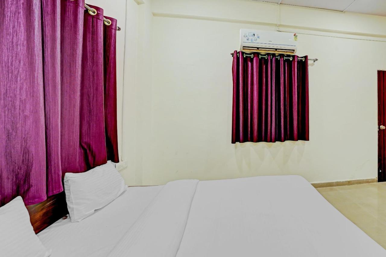 Amba Executive An Apartment Hotel Mundhwa Bagian luar foto